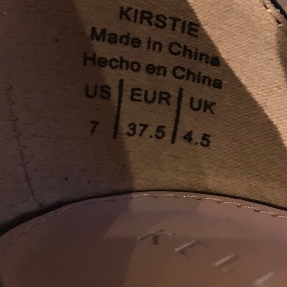Kelly & Katie Black Sandals - Picture 7 of 7